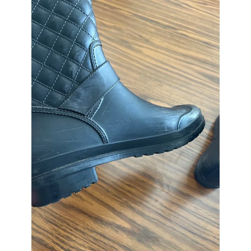 Portland Beltie black pull on rain boots size 5